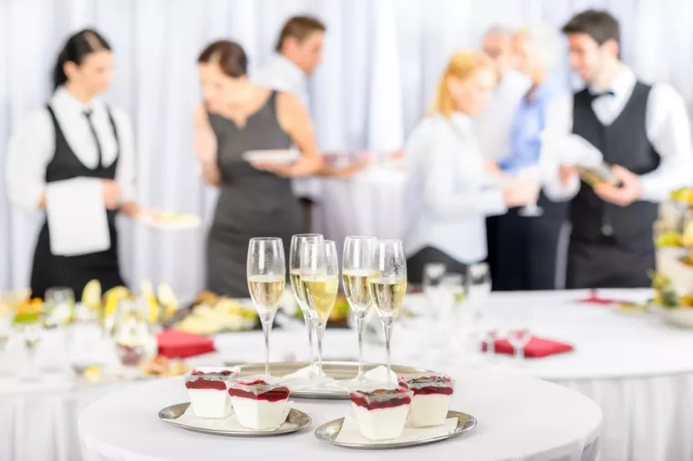 Privatiser un restaurant après un baptême pour une famille de 20 personnes un samedi soir, Venelles, Le comptoir de Mimie